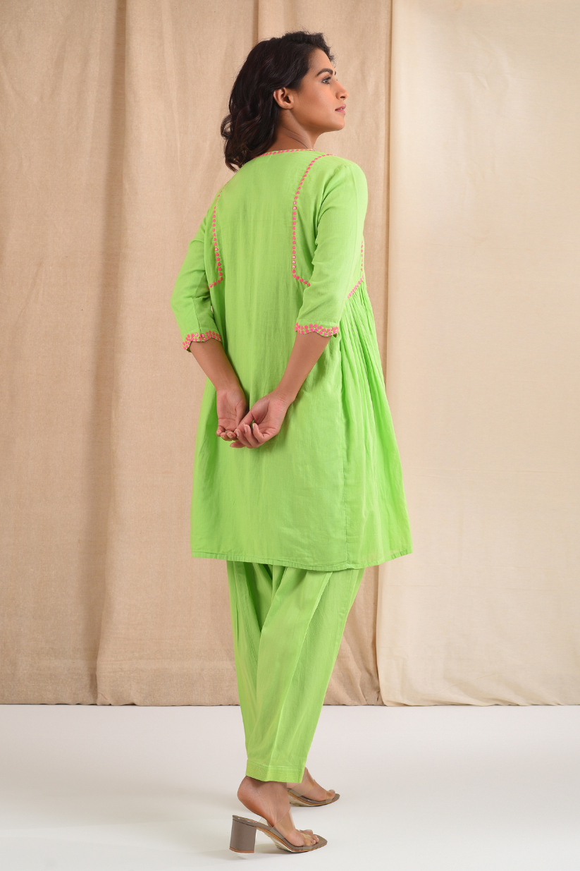 Buy Parrot Green Color Soft Organza Fabric Straight Pant Suit Online -  SALV3860 | Appelle Fashion