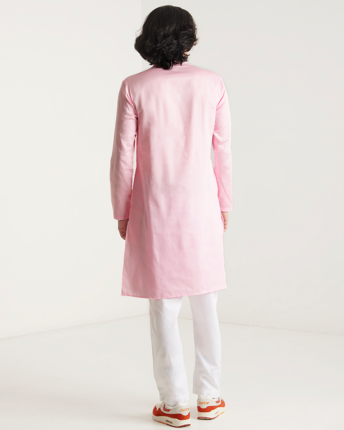 Pink hand embroidered kurta set
